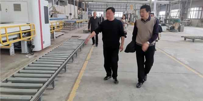 重慶市木業(yè)整裝行業(yè)協(xié)會走訪永川港橋工業(yè)園